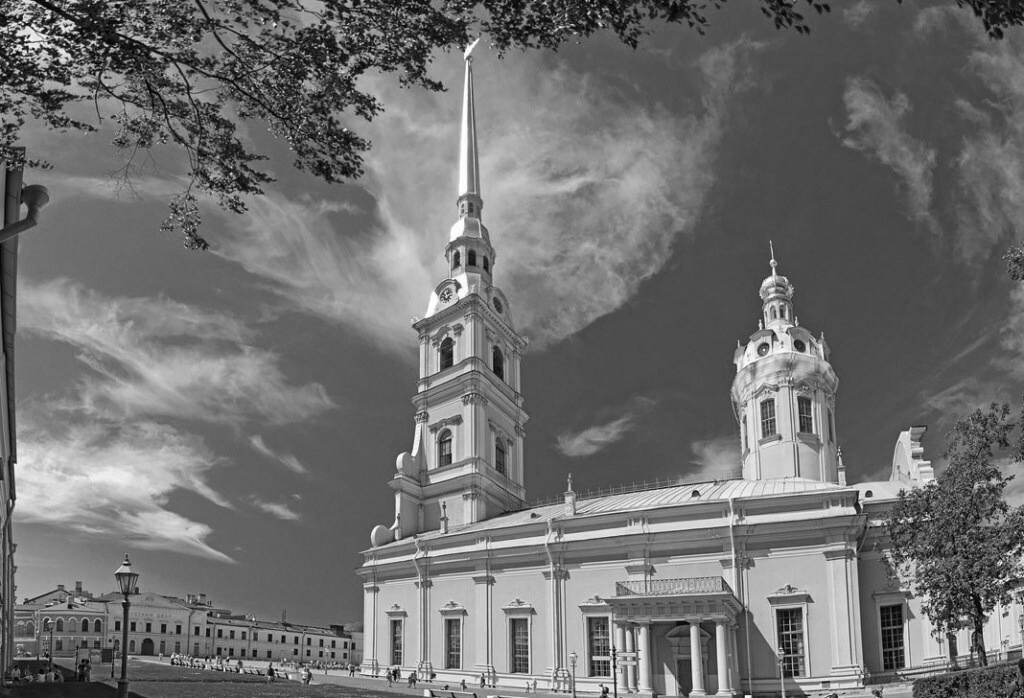 Ознакомьтесь с приведенным перечнем и изображениями памятников культуры ...